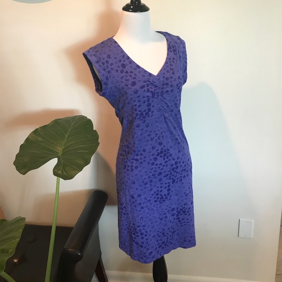 Columbia Dresses & Skirts - Columbia Animal Print Stretch Sheath Mini Dress